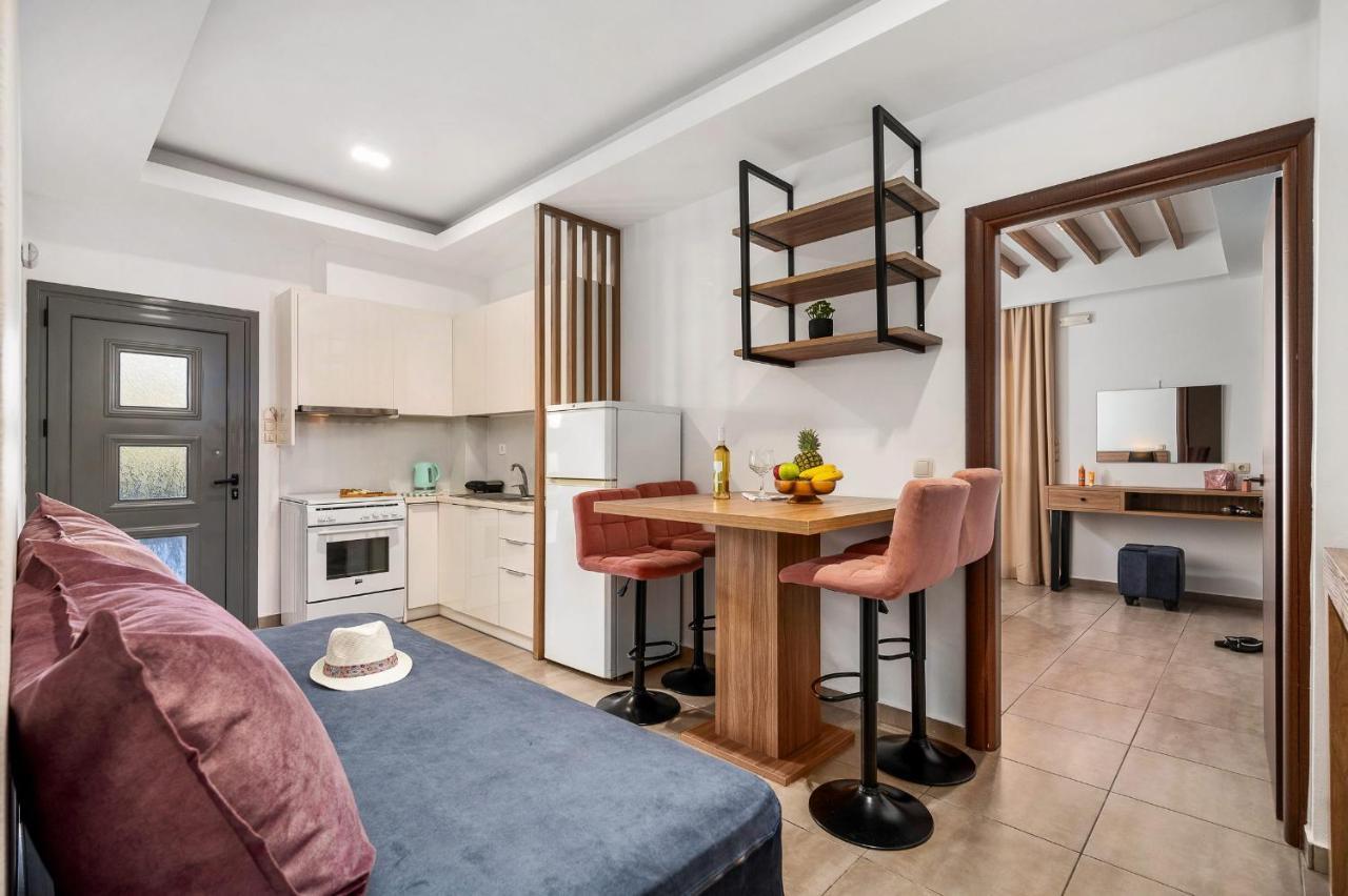 Marina Apartments Лентас Экстерьер фото